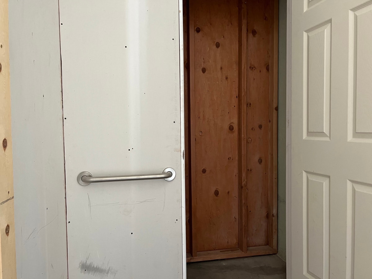 Building Photo - 6501 Raymond St