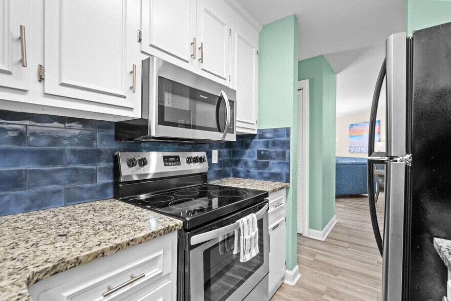 Building Photo - 2805B N Ocean Blvd