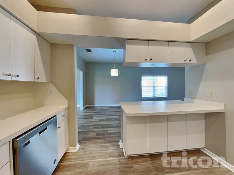 Building Photo - 443 Sandestin Dr SE