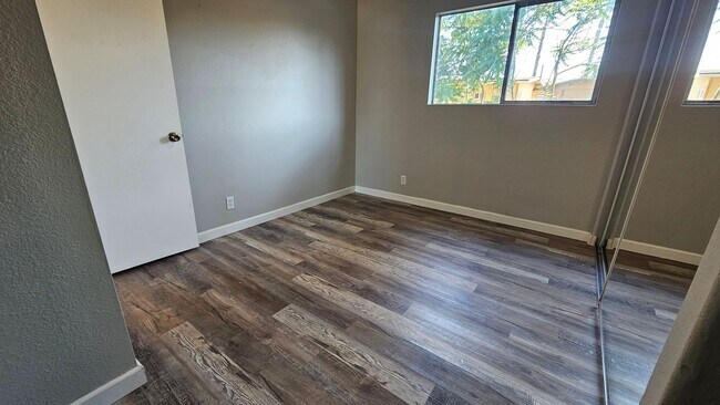 Building Photo - 3 bedroom 2 bath House in Escondido