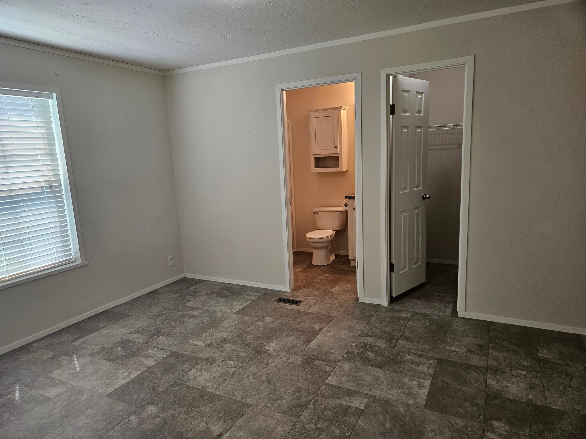 Building Photo - 11789 Cascade Cir