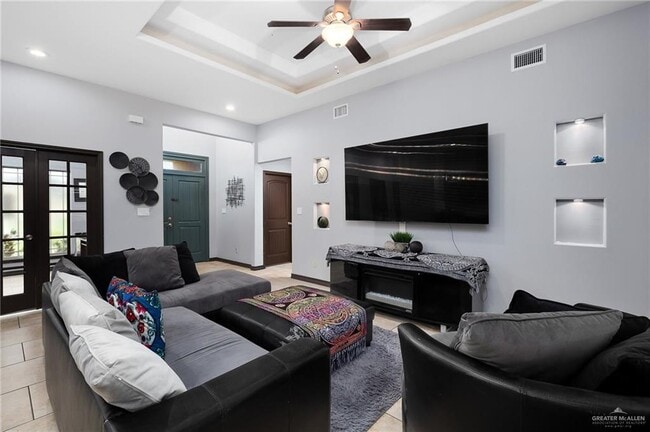 Building Photo - 13 Yellow Stone St