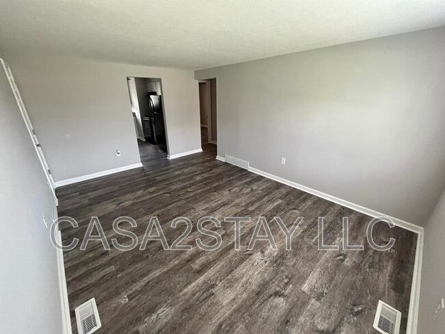 Building Photo - 4807 Saddlebrook Ln