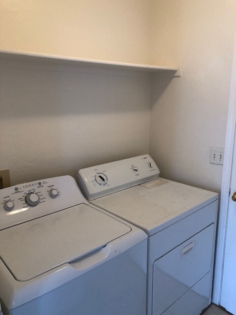Building Photo - No HOA! Three Bedroom Home in Prescott Valley