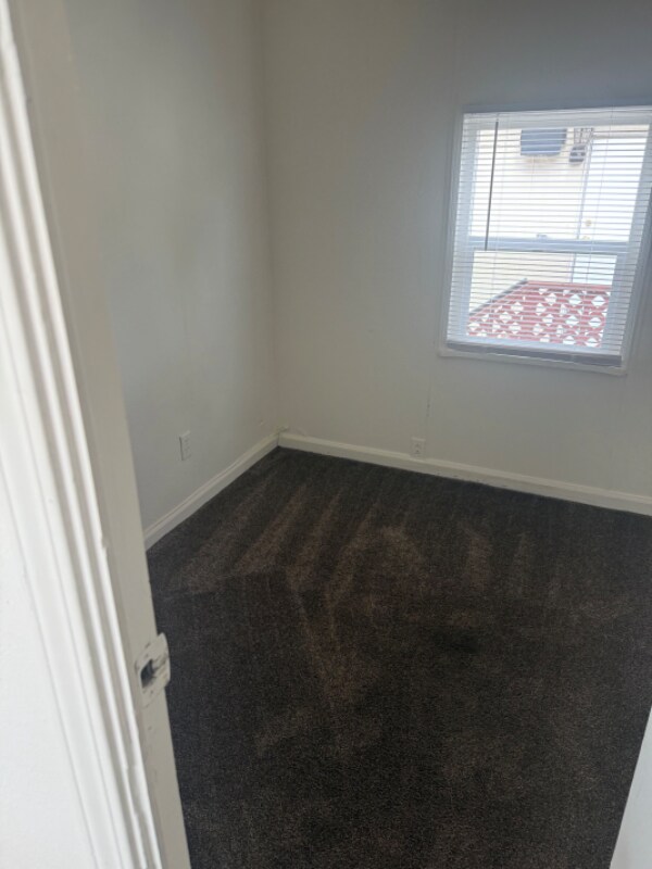 Building Photo - 5625 Sandmound Blvd
