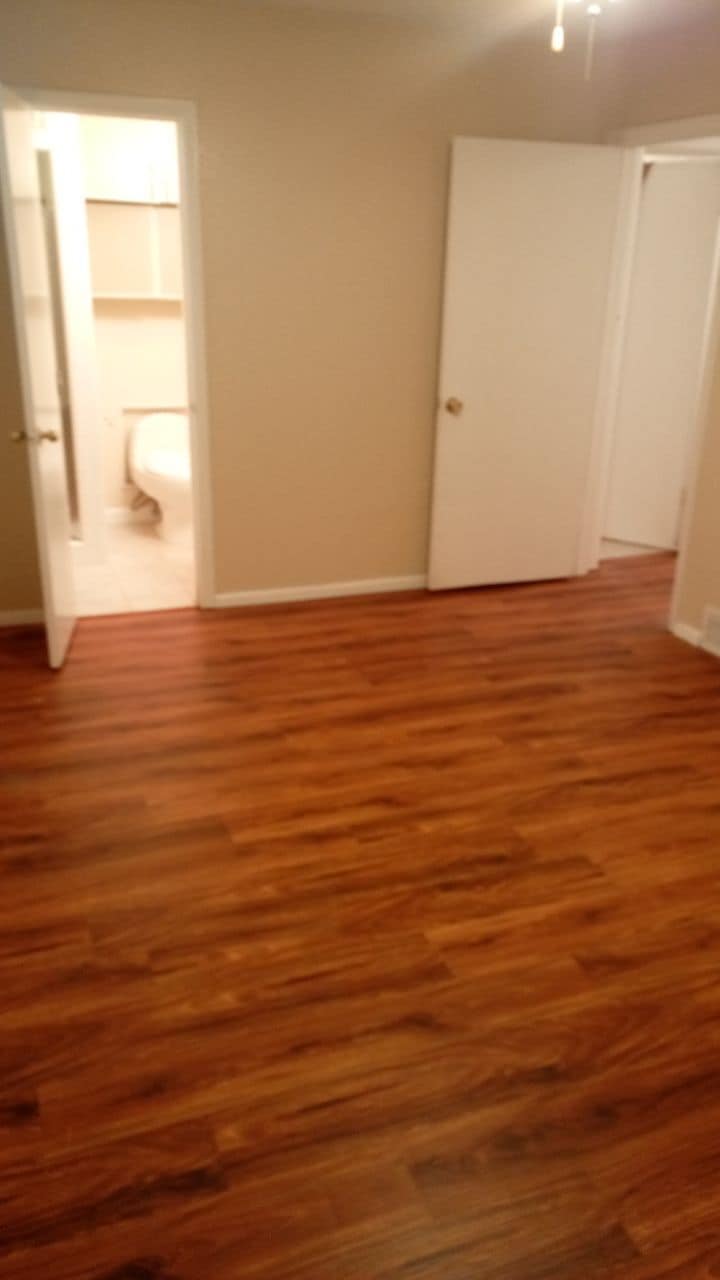 Building Photo - 210 W 14th St