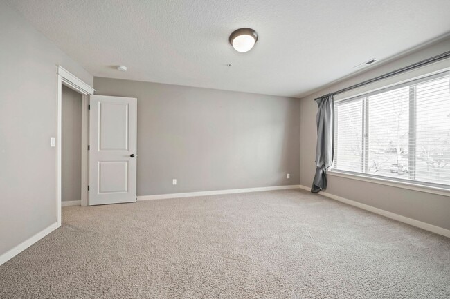 Building Photo - 28839 SW Costa Cir W