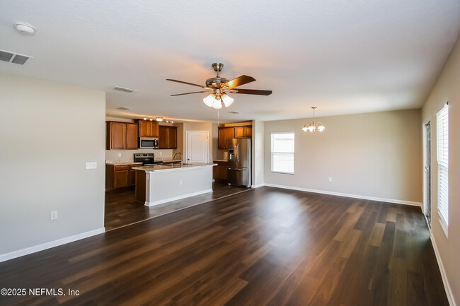 Building Photo - 3340 Canyon Falls Dr