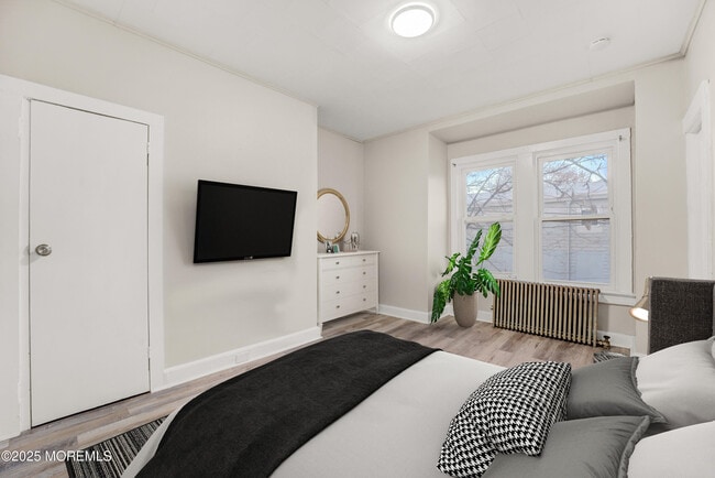 Building Photo - 81 Holmes St