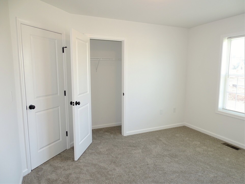 Building Photo - 39 Maize Cir