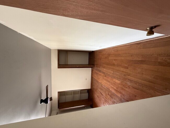 Building Photo - 16752 Luella Ave