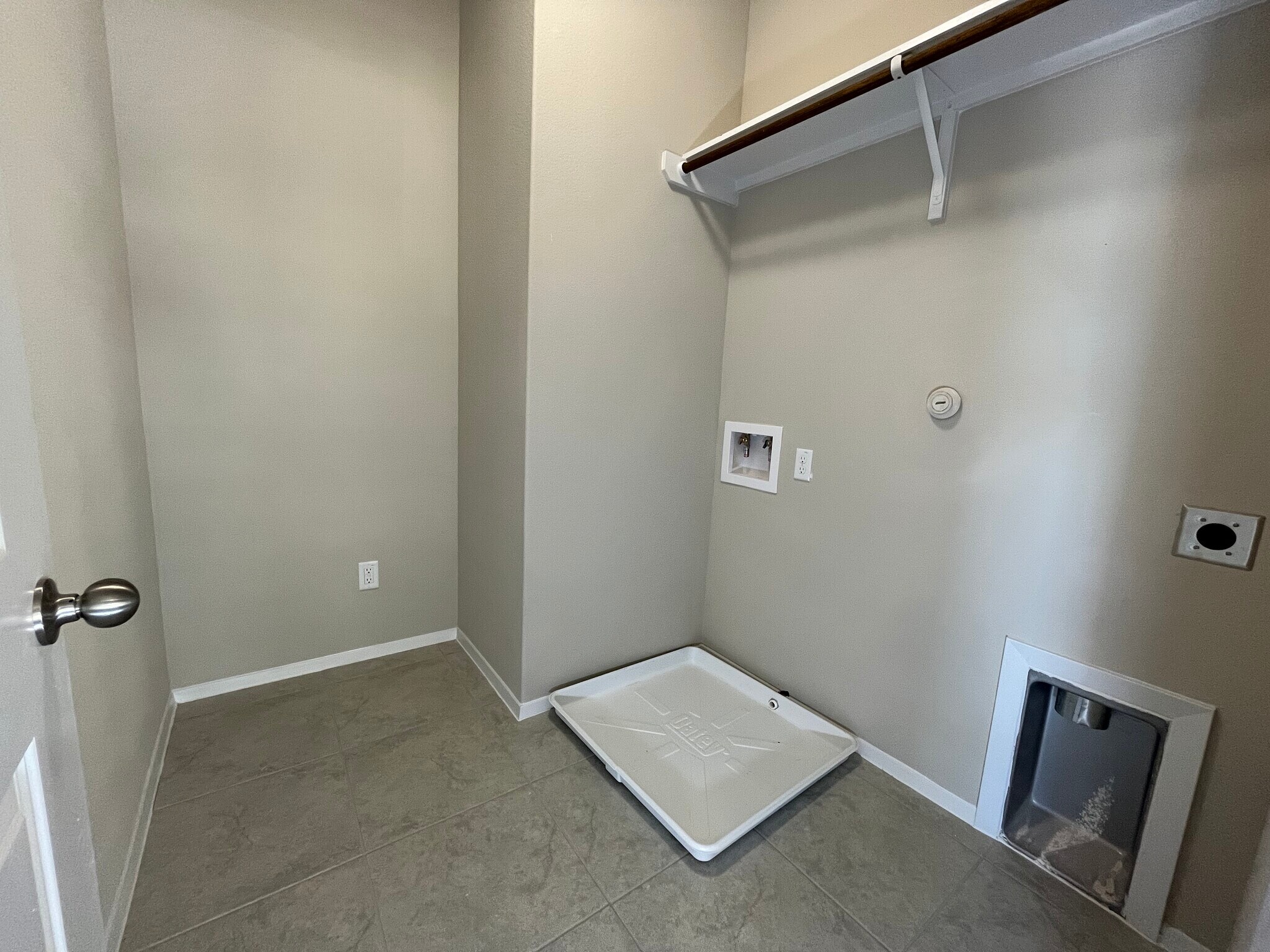 Building Photo - 108 Living Reef Dr