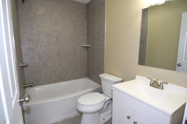 Building Photo - 2102 McLean St