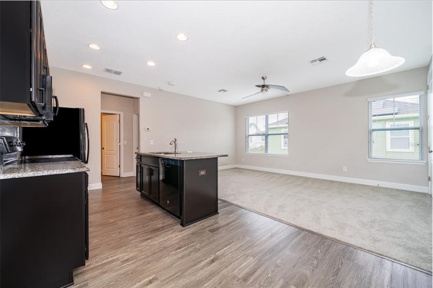 Building Photo - 9221 Smithies St