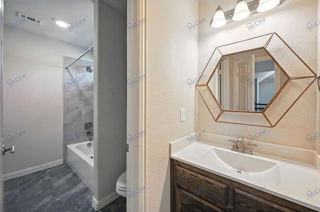 Building Photo - 1332 Needle Cactus Dr