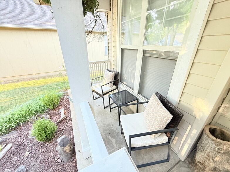 Building Photo - 1022 Cobbler Ln