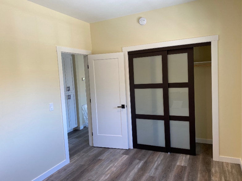 Building Photo - 1334 Ella St