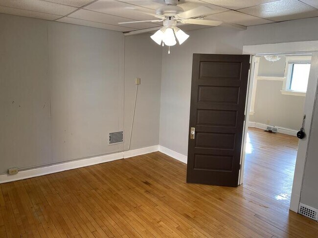 Building Photo - 110 S Blair St