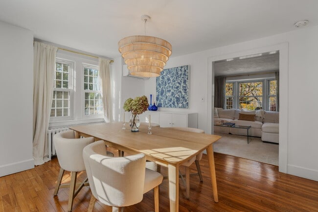 Building Photo - 105 Sill Ln