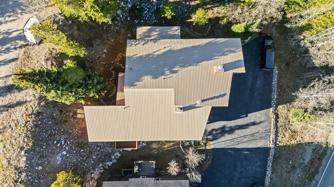 Building Photo - Breck 3-bedroom home with views! 12 month lease!