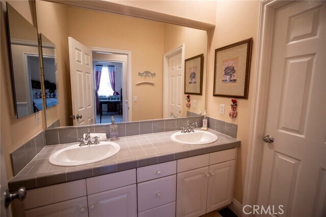 Building Photo - 27016 Island