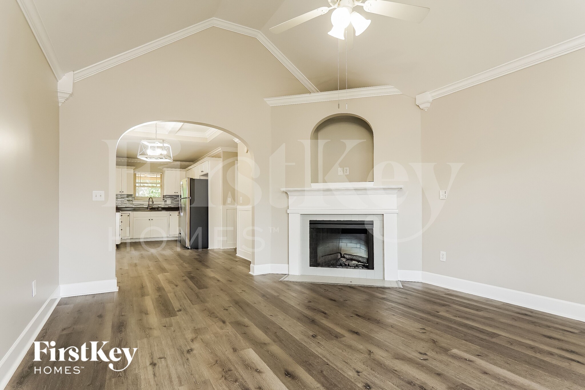 Building Photo - 221 Creekstone Tr