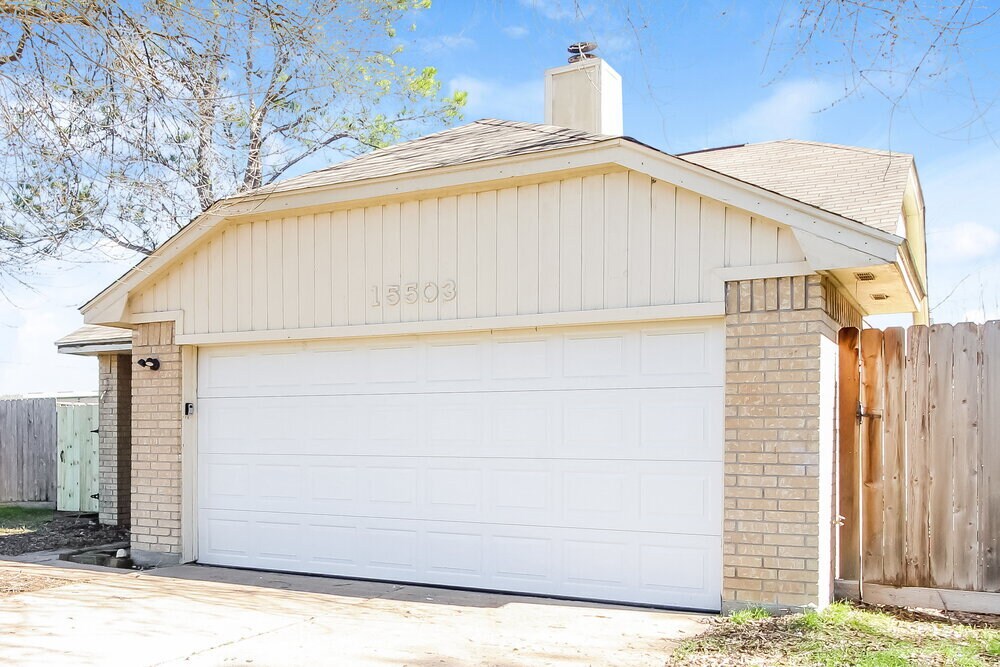 Building Photo - 15503 Boulder Oaks Dr