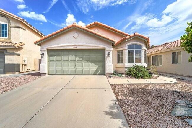 Primary Photo - READY TO VIEW NOW! Stunning 3 Bed 2 Bath H...