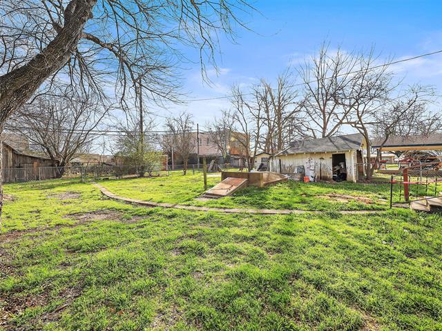 Building Photo - 105 E Hunt St