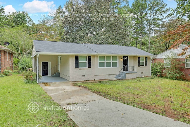 Building Photo - 2284 Headland Dr