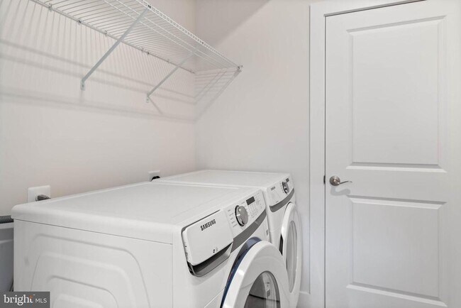 Building Photo - 36081 Windsor Park Dr