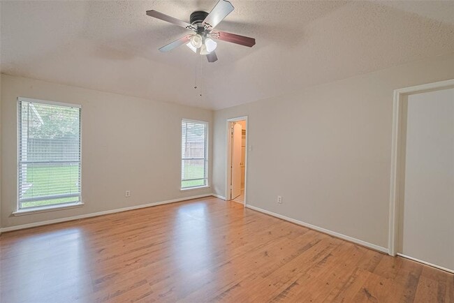 Building Photo - 6907 Yardley Dr