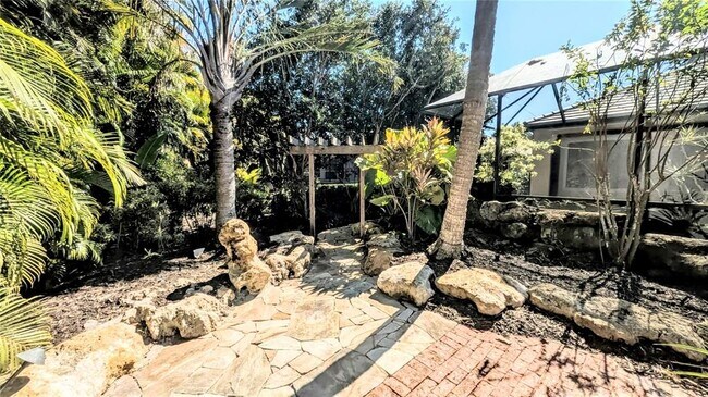 Building Photo - 124 Turquoise Ln