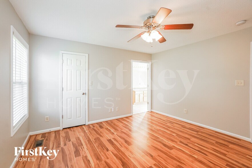 Building Photo - 3407 Bradfield Dr