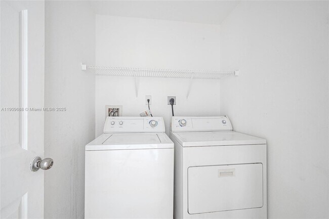 Building Photo - 2874 NW 55th Ave