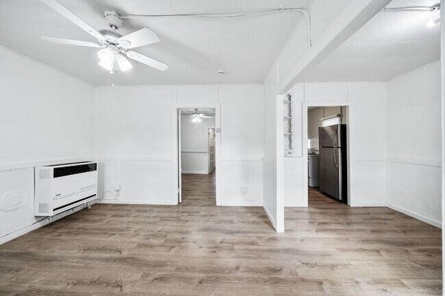 Building Photo - San Diego North Park - Two Weeks FREE  Detached Bungalow Move in Special  1 bed / 1 ba w/ Yard an...