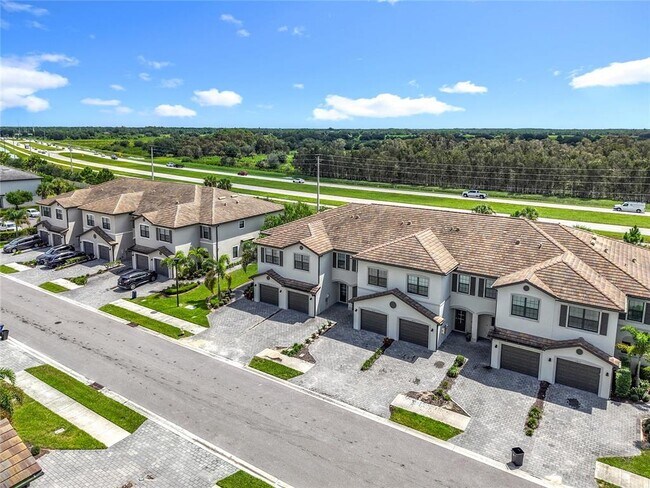 Building Photo - 14119 Pine Lodge Ln