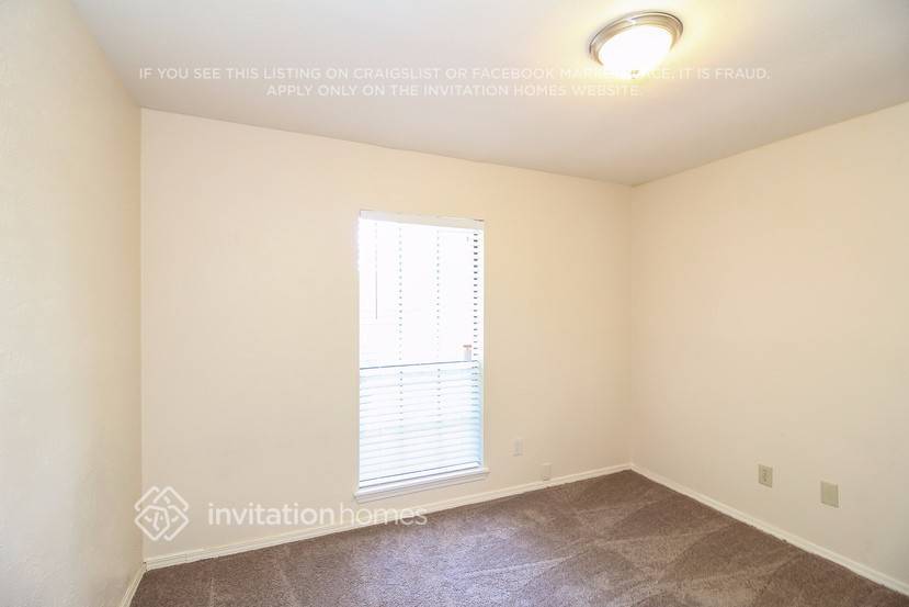 Building Photo - 421 Kingsbridge Dr