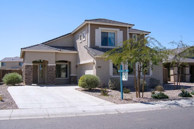 Building Photo - 34974 N Bandolier Dr