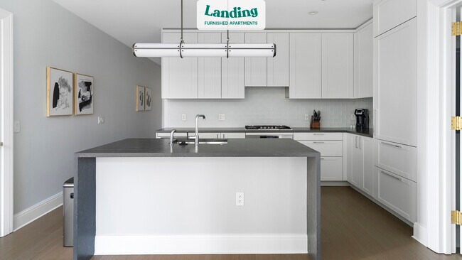 Building Photo - 514 N Peshtigo Ct