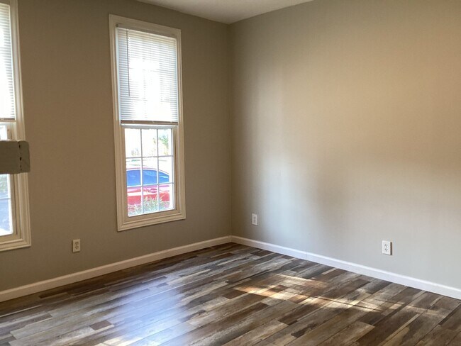 Building Photo - MOVE-IN SPECIAL!! - FIRST MONTH FREE!! - 1...