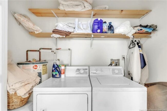 Building Photo - 5008 Shimmer Dr