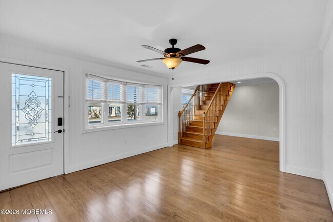 Building Photo - 101 Clearwater Dr