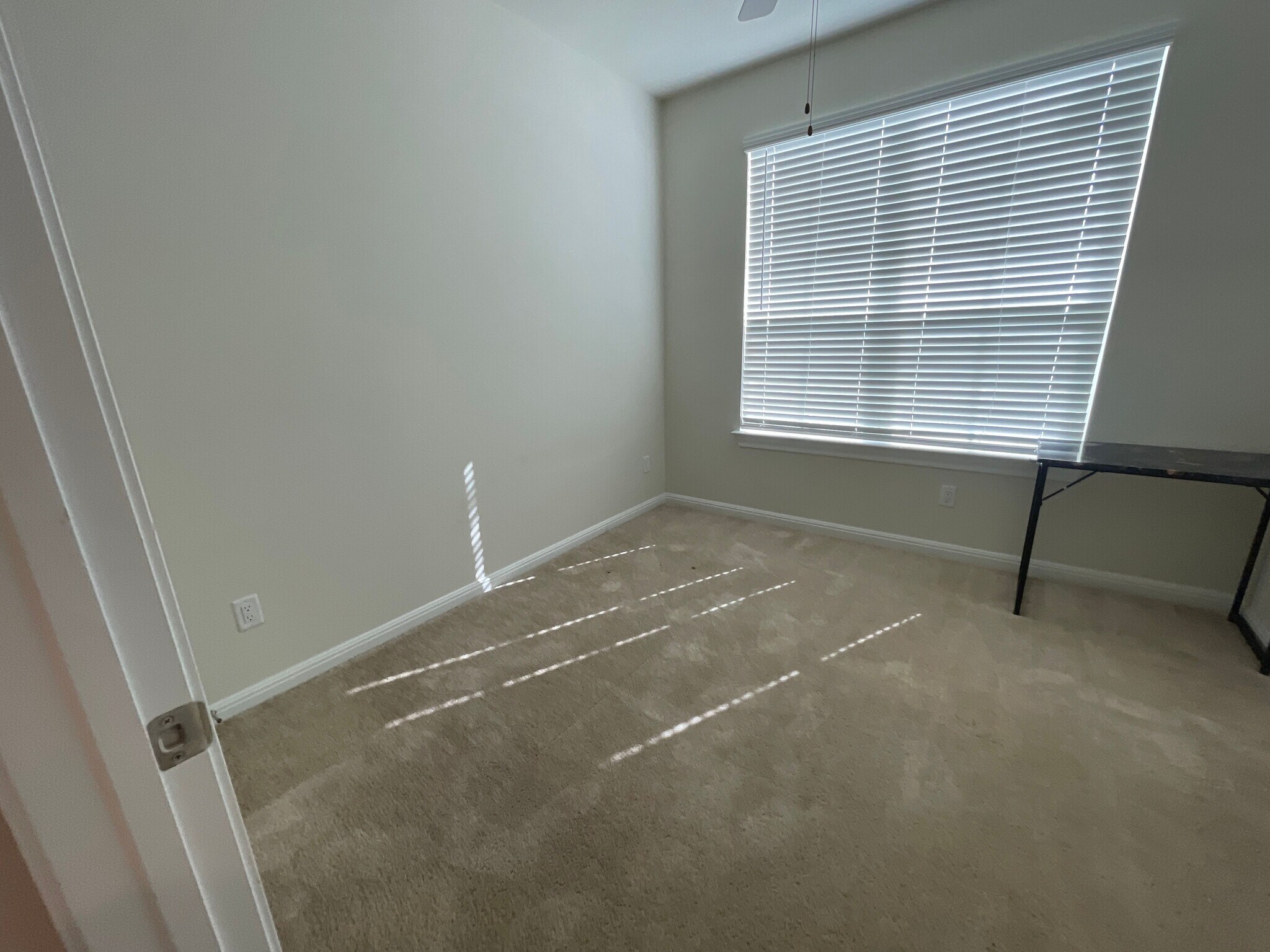 Building Photo - Room in House on Regatta Trl