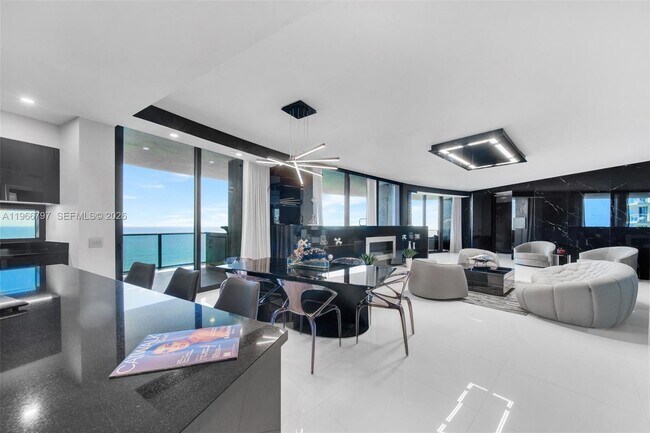 Building Photo - 18555 Collins Ave