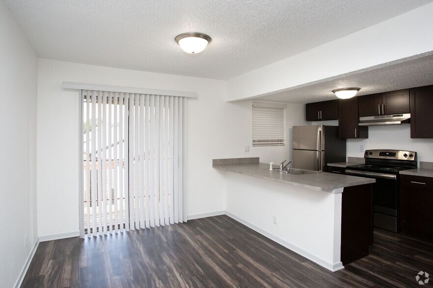 Building Photo - 8033 Gessner Dr