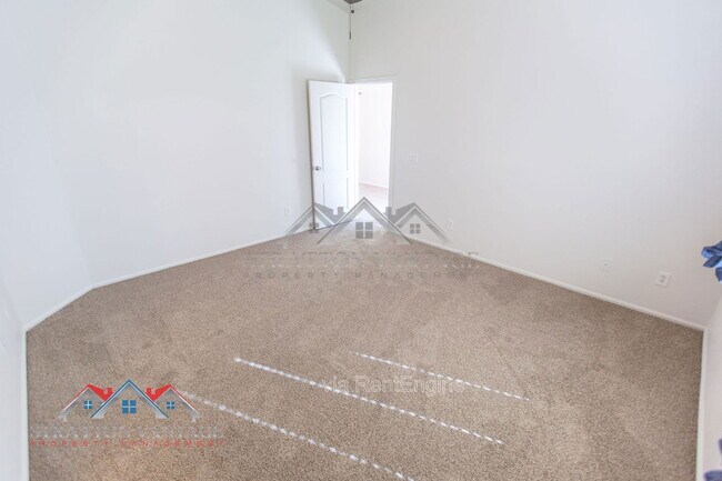 Building Photo - 4149 E Azurite Rd