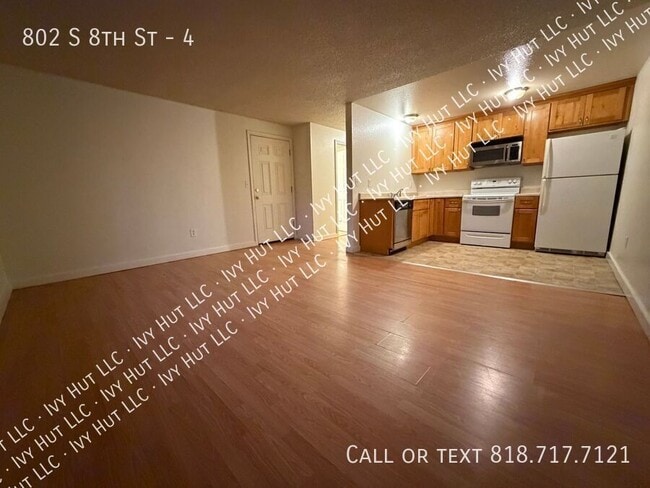 Building Photo - 802 S 8th St