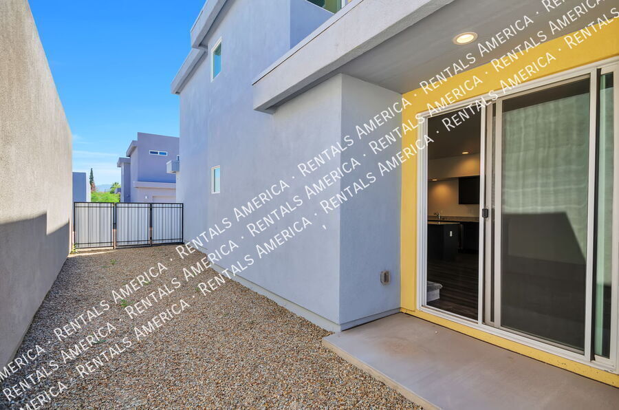 Building Photo - 1840 S Math Quiz Dr