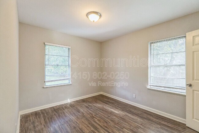 Building Photo - 6419 Belarbor St